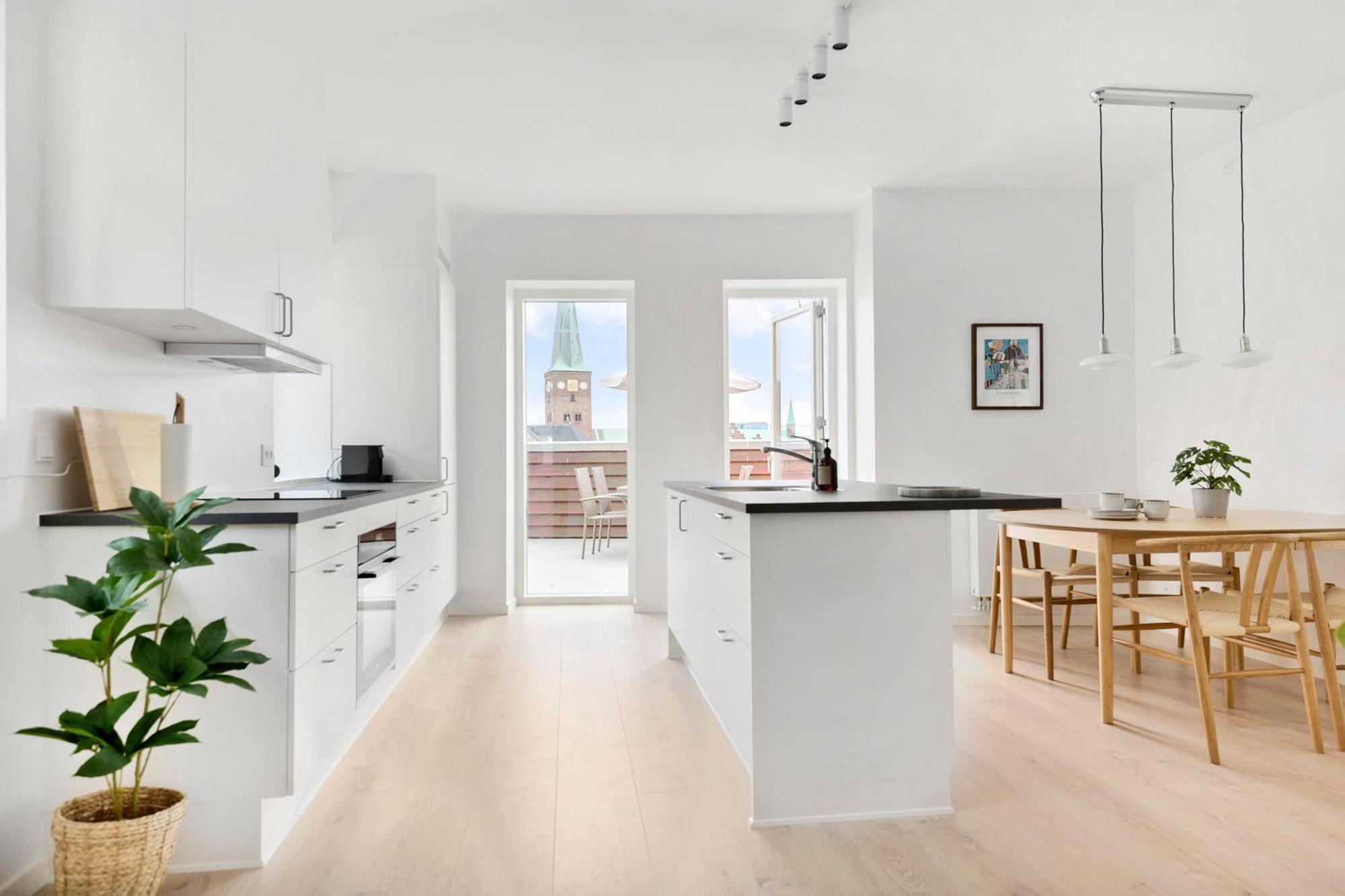 Grand Penthouse With Private Rooftop Terrace Leilighet